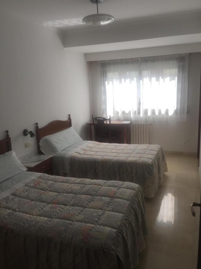 Residencia Universidad Ourense Bagian luar foto