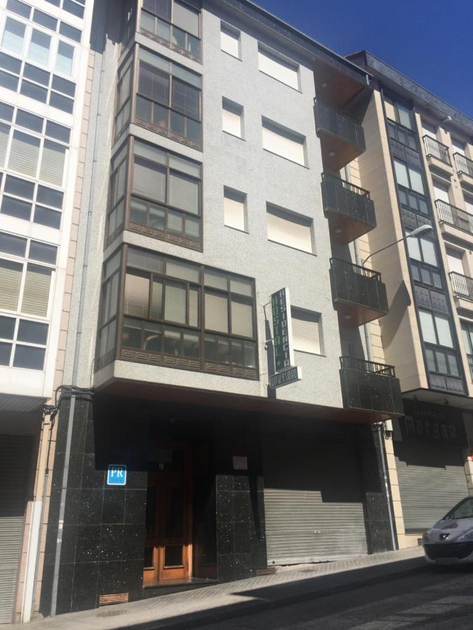 Residencia Universidad Ourense Bagian luar foto